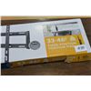 Image 2 : NEW OVERSTOCK INSIGNIA 33 TO 46 INCH FIXED POSITION TV WALL MOUNT