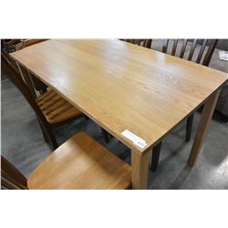 OAK DINING TABLE