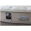 Image 1 : QUEENSIZE BEAUTYREST FELICITY II PILLOWTOP MATTRESS AND BOX SPRING