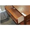 Image 3 : OAK ONE DRAWER SIDE TABLE