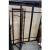 Image 1 : THREE PANEL DIVIDER AND RACK
