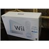 Image 1 : WII CONSOLE IN BOX