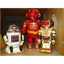 THREE BATTERY OPERATED 1980 S ROBOTS