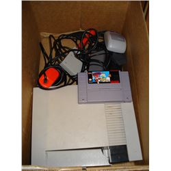 ORIGINAL NINTENDO SOME DAMAGE AND LIGHT GUN