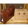 Image 1 : VINTAGE DOCTORS BAG AND PICNIC BASKET