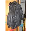 Image 3 : LEATHER XS JACKET AND LADIES COATS