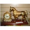 Image 1 : VINTAGE UNITED HORSE FIGURE CLOCK