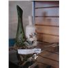 Image 1 : TWO VASES AND ART GLASS
