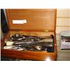 Image 1 : BOX OF BONE HANDLED KNIVES IN BOX