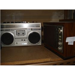 BAYCREST HB423 AND SONY AM FM RADIO