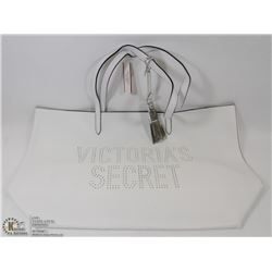 NEW VICTORIA SECRET BAG WITH TAGS . RETAILS $78.00