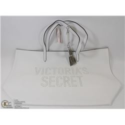 NEW VICTORIA SECRET BAG WITH TAGS . RETAILS $78.00
