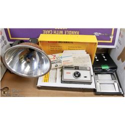 2 VINTAGE CAMERAS INCL BROWNIE, HAWKEYE  & KODAK