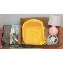 BOX WITH 2 OPERATED LAMPS, KIDS CHAIR AND SOFA