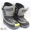 Image 1 : MENS AIRWALK BRAND SNOWBOARD BOOTS SIZE 8.