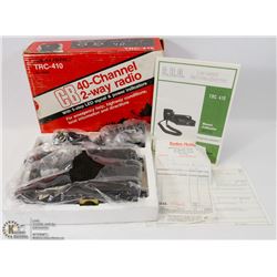 VINTAGE 70'S/80'S REALISTIC RADIO