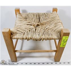 WOOD AND WOVEN TWINE PLANT STAND  -( HOME )