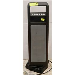 HOMETRENDS 1500W HOME CERAMIC HEATER ( ELECTRONICS