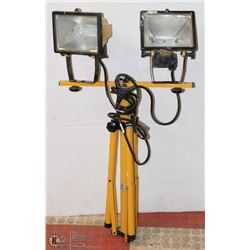 DUAL SHOP LIGHT ON A STAND