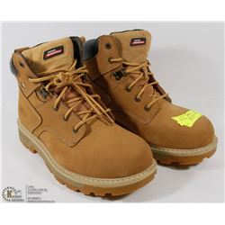 DICKIES SIZE 10 CSA APPROVED STEEL TOE BOOTS.