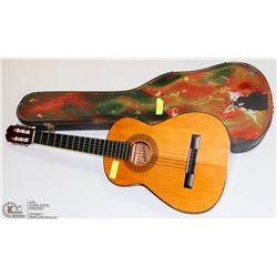 CLAISICA ADMIRA MADE IN SPAIN GUITAR W/ HARD CASE.