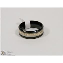 IRISH CLADDAGH CELTIC STAINLESS STEEL BLACK BAND