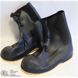 PAIR OF OVERBOOT RUBBERS SIZE SMALL 6-8
