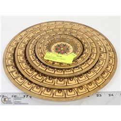 SET OF STACKING HANGING WOODEN TRAYS