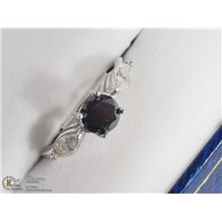 22) 14KT W.GOLD BLK DIAMOND RING W/2 SIDE DIAMONDS