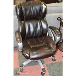 HYDRAULIC LEATHER OFFICE CHAIR.