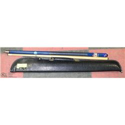 LABATT BLUE POOL CUE WITH CASE