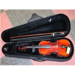 STUDENT HARELTON VIOLIN & BOW WITH HARD CASE.