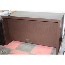 MAP TABLE WITH HARD PLASTIC COVERLET