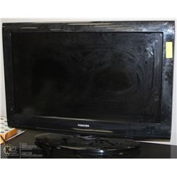 TOSHIBA 32 LCD TV W/ UNIV REMOTE CONTROL