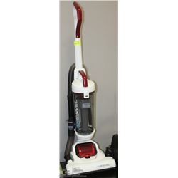 BLACK AND DECKER AIR SWIVEL LITE SERIES VACUUM