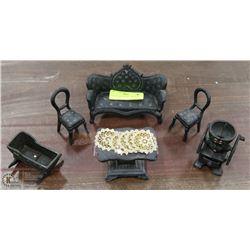 VINTAGE MINIATURE CAST IRON