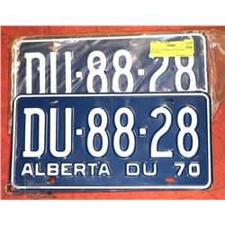 SET OF 2 ALBERTA 1970 LICENSE PLATES.