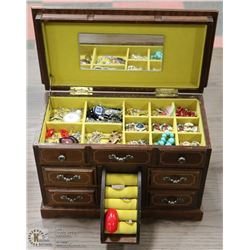 LARGE WOOD 5-DRAWER ESTATE MUSICAL