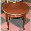 Image 1 : ROUND END TABLE