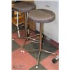 Image 1 : 2 BAR STOOLS