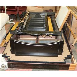UNASSEMBLED DELUXE POOL TABLE