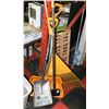 Image 1 : LOT OF 4 HAND / YARD TOOLS - SNOW SHOVEL ( TOOLS )