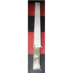 2 NEW BATHROOM LIGHT BARS.