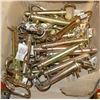Image 1 : BOX OF APPROX. 25 3/4" X 4-1/4" HITCH PINS WITH
