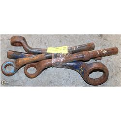 LOT OF 4 ASSORTED AIR BITS.