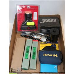 FLAT WITH MITER SAW VACUUM ATTATCHMENT, BRICK