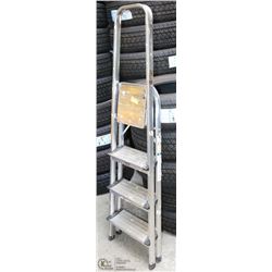 ALUMINUM 4 STEP LADDER
