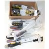 Image 1 : BOX OF ASSORTED SCREWDRIVERS