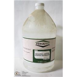 CASE OF FOUR 4L BOTTLES OF INDUSTRIAL VINEGAR