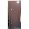 Image 1 : BROWN GUN CABINET